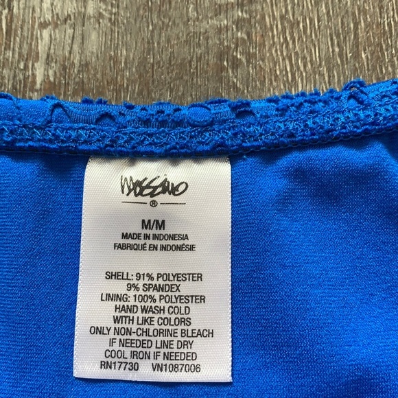 Cute bikini bottoms nice condition bundle up to save - Picture 3 of 3